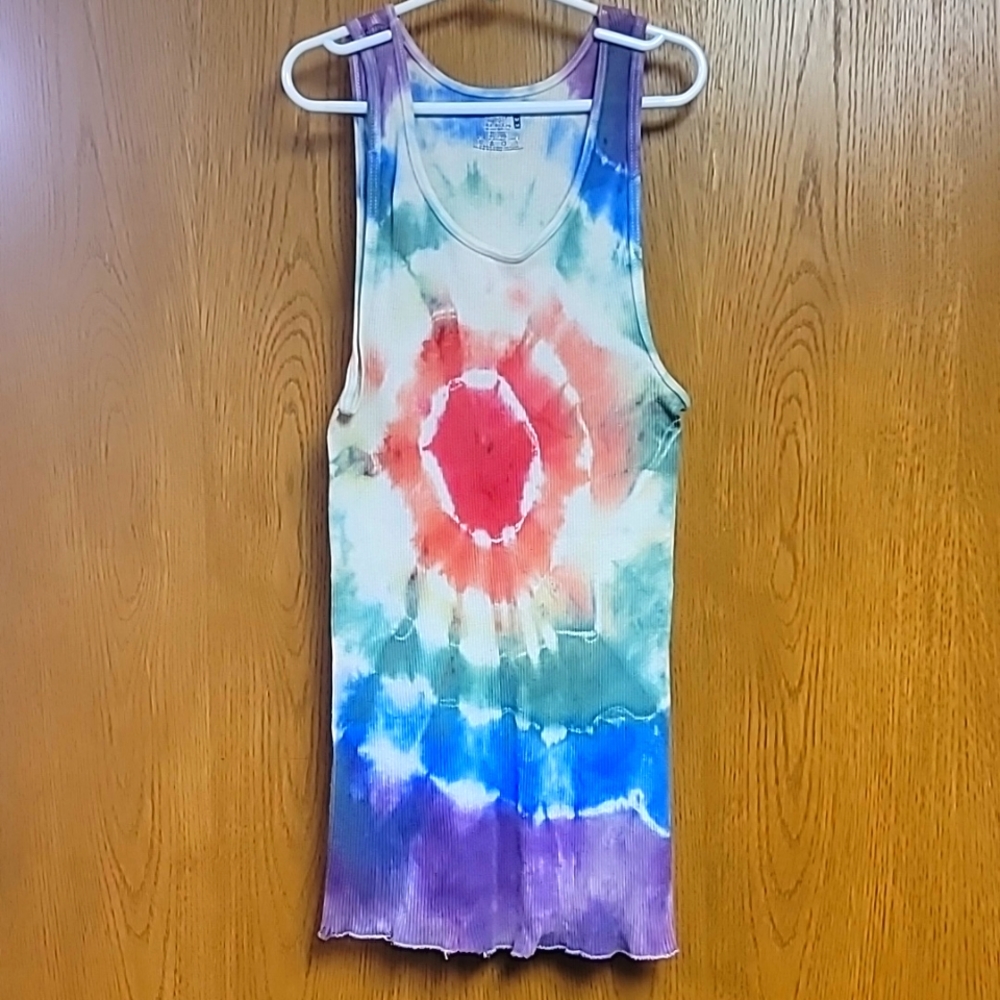 Tiedye tank top Sz M kids